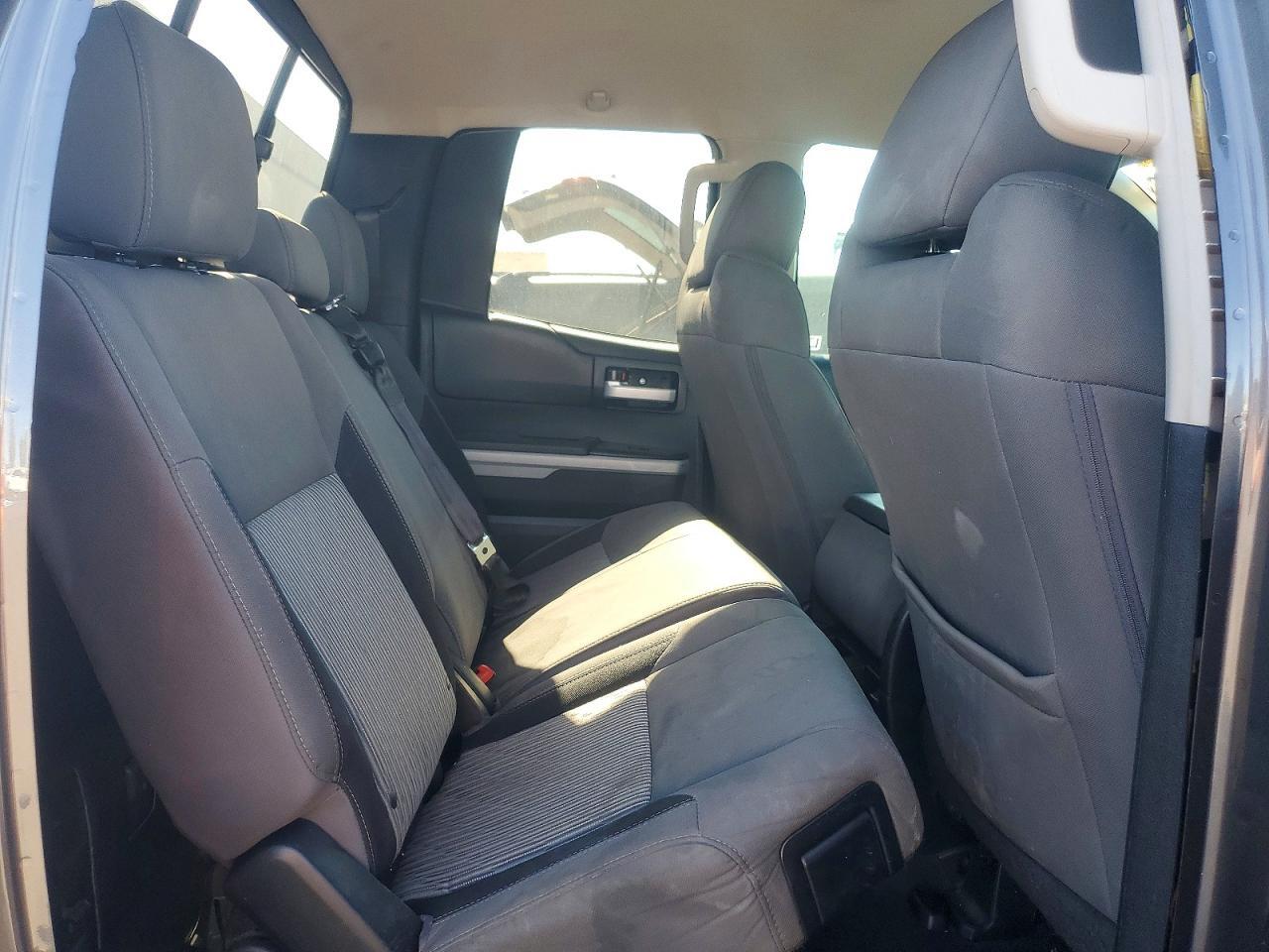 2015 TOYOTA TUNDRA SR5 — Фото 10 из 12