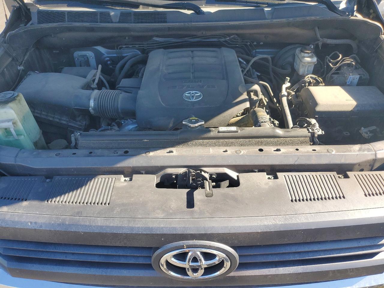 2015 TOYOTA TUNDRA SR5 — Фото 11 из 12