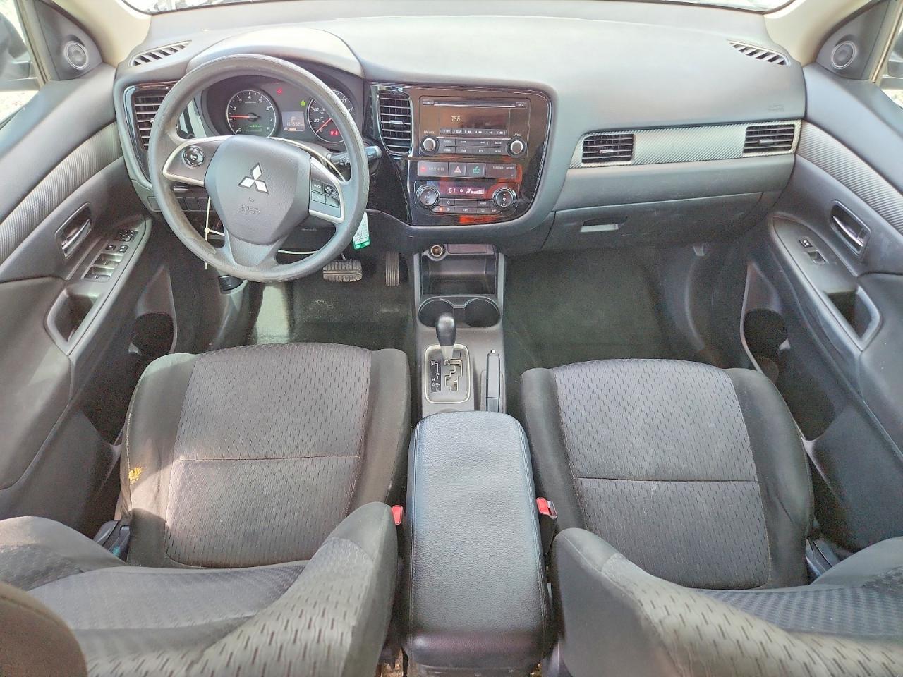2014 MITSUBISHI OUTLANDER ES — Фото 8 из 14