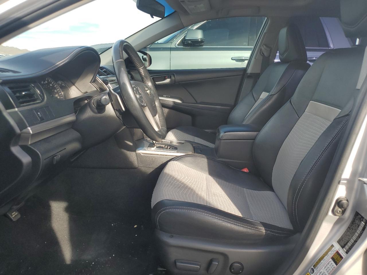 2014 TOYOTA CAMRY L — Фото 7 из 12