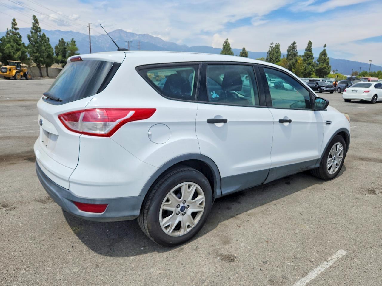 2014 FORD ESCAPE S — Фото 3 из 13
