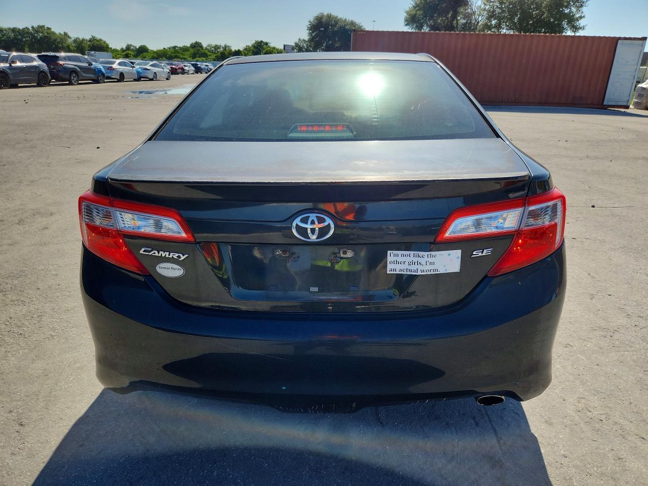 2013 TOYOTA CAMRY SE — Фото 6 из 13