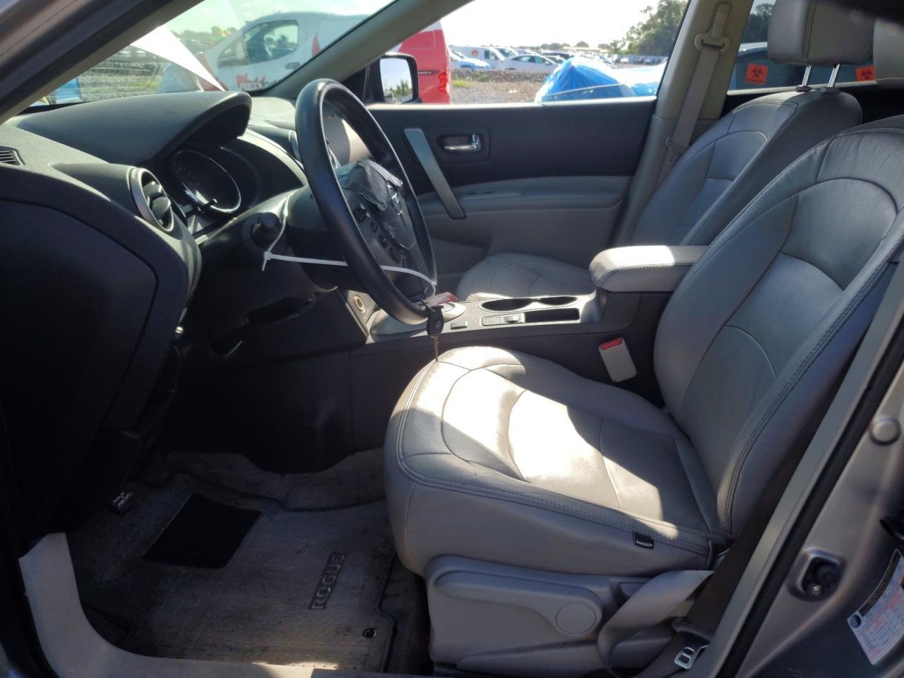 2013 NISSAN ROGUE S — Фото 7 из 14