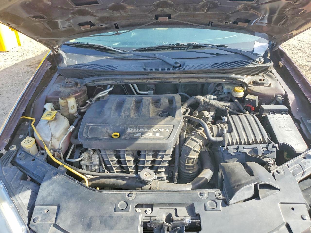 2013 CHRYSLER 200 TOURING — Фото 11 из 12