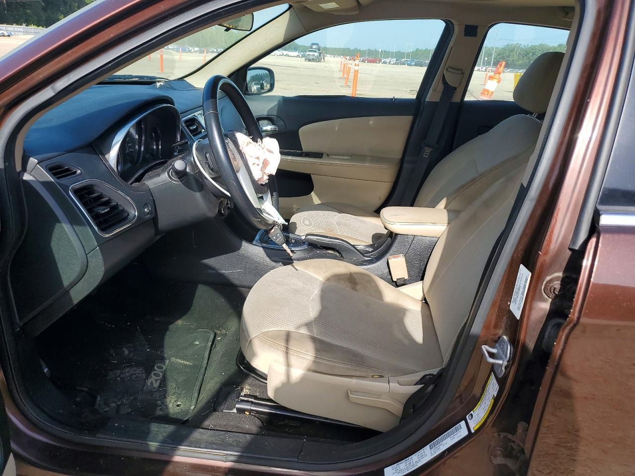 2013 CHRYSLER 200 TOURING — Фото 7 из 12