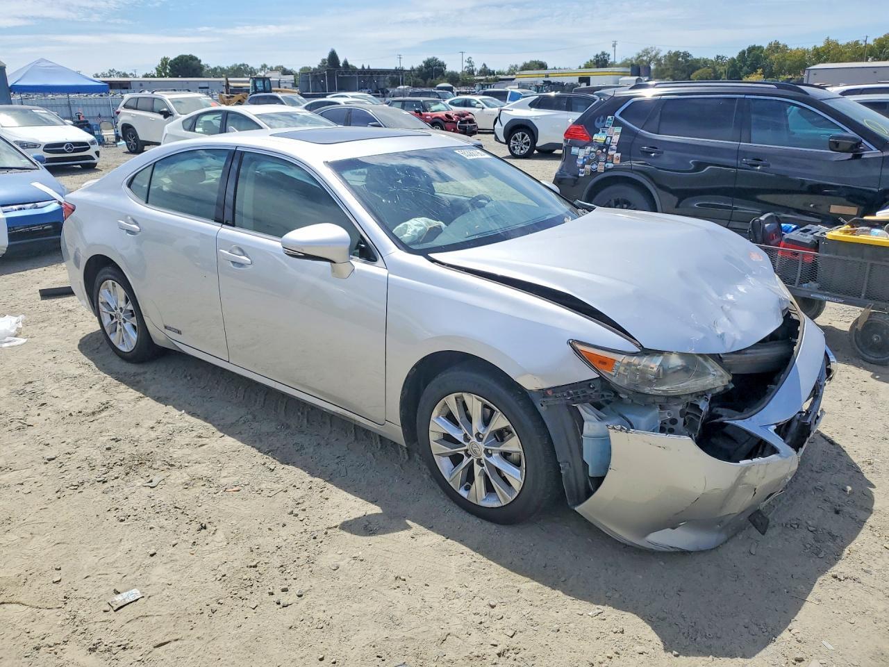 JTHBW1GG7D2038544 2013 LEXUS ES photo no. 4