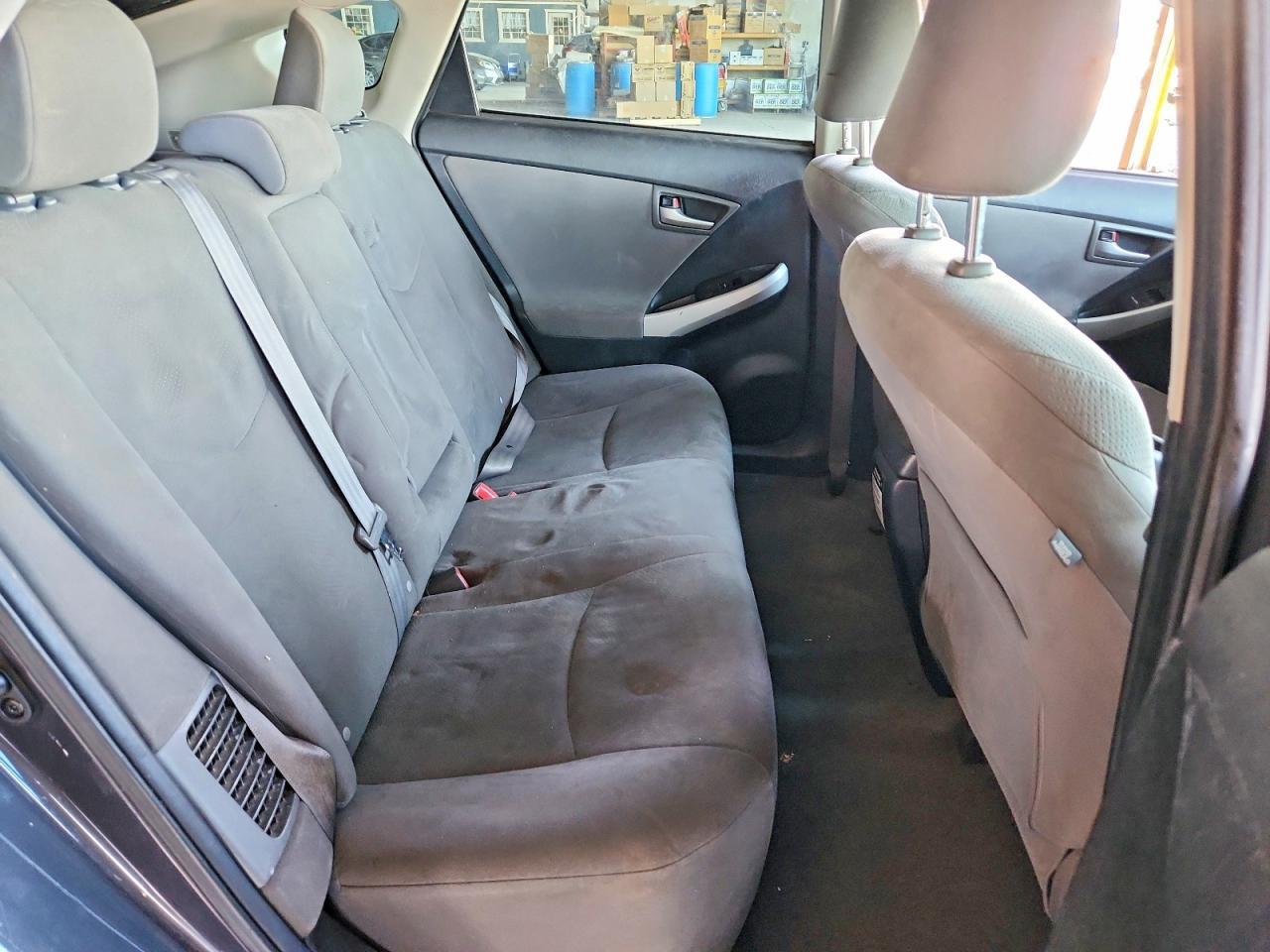 2013 TOYOTA PRIUS TWO — Фото 10 из 12