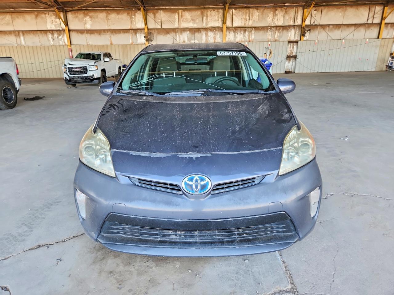 2013 TOYOTA PRIUS TWO — Фото 5 из 12