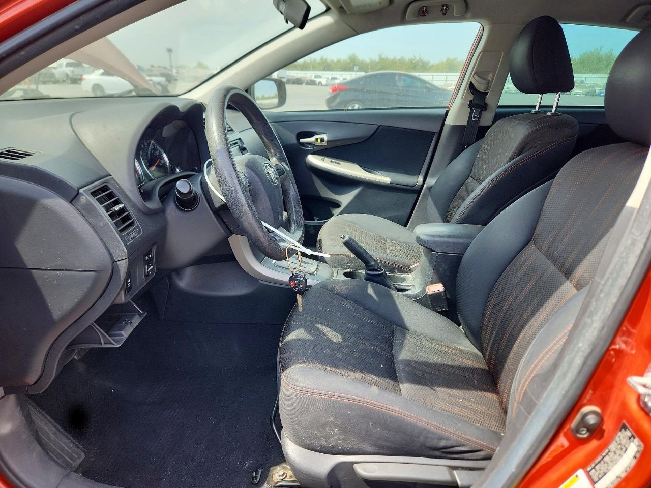 2013 TOYOTA COROLLA S SPECIAL EDITION — Фото 7 из 13