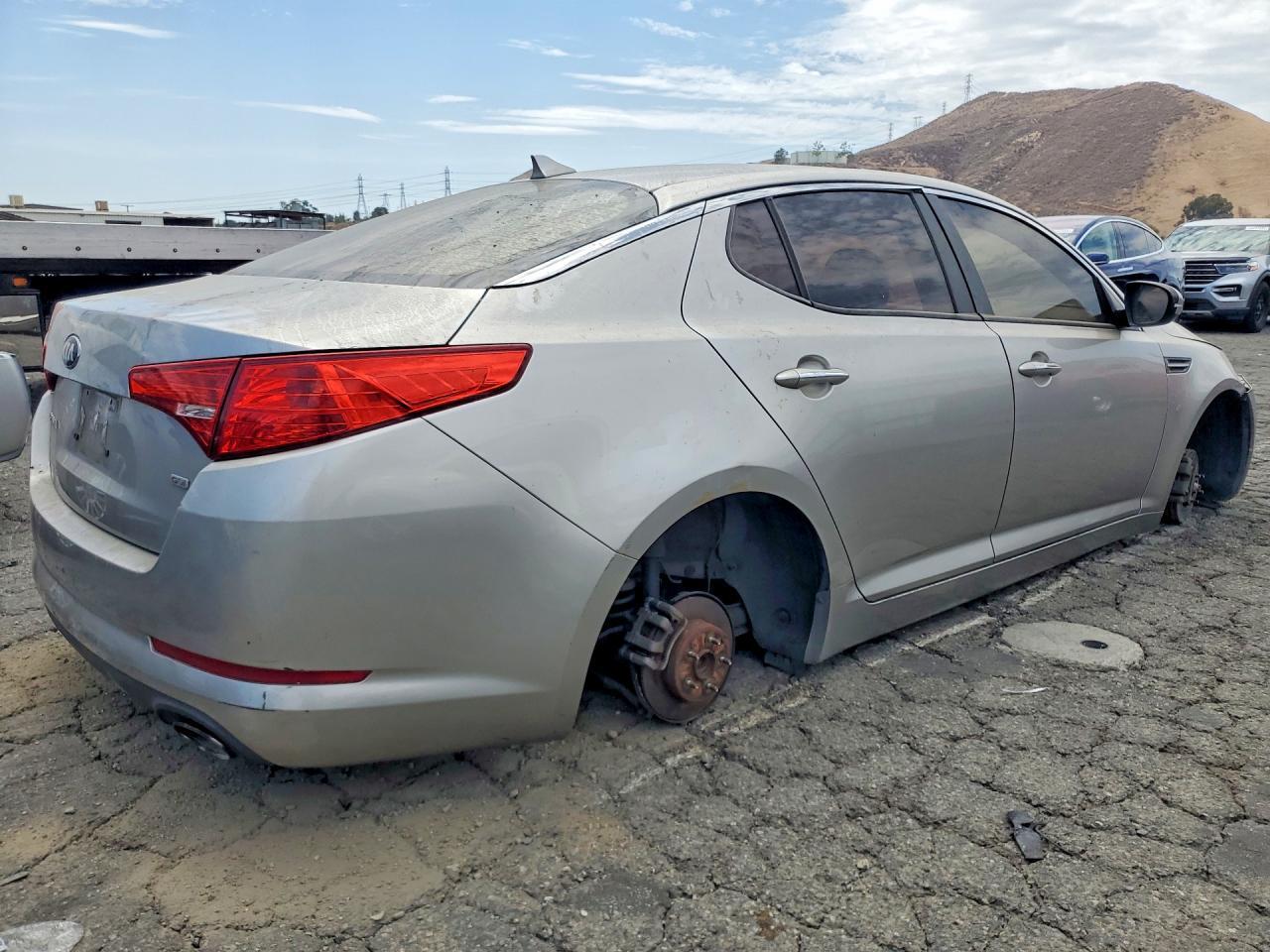 2013 KIA OPTIMA LX — Фото 3 из 12