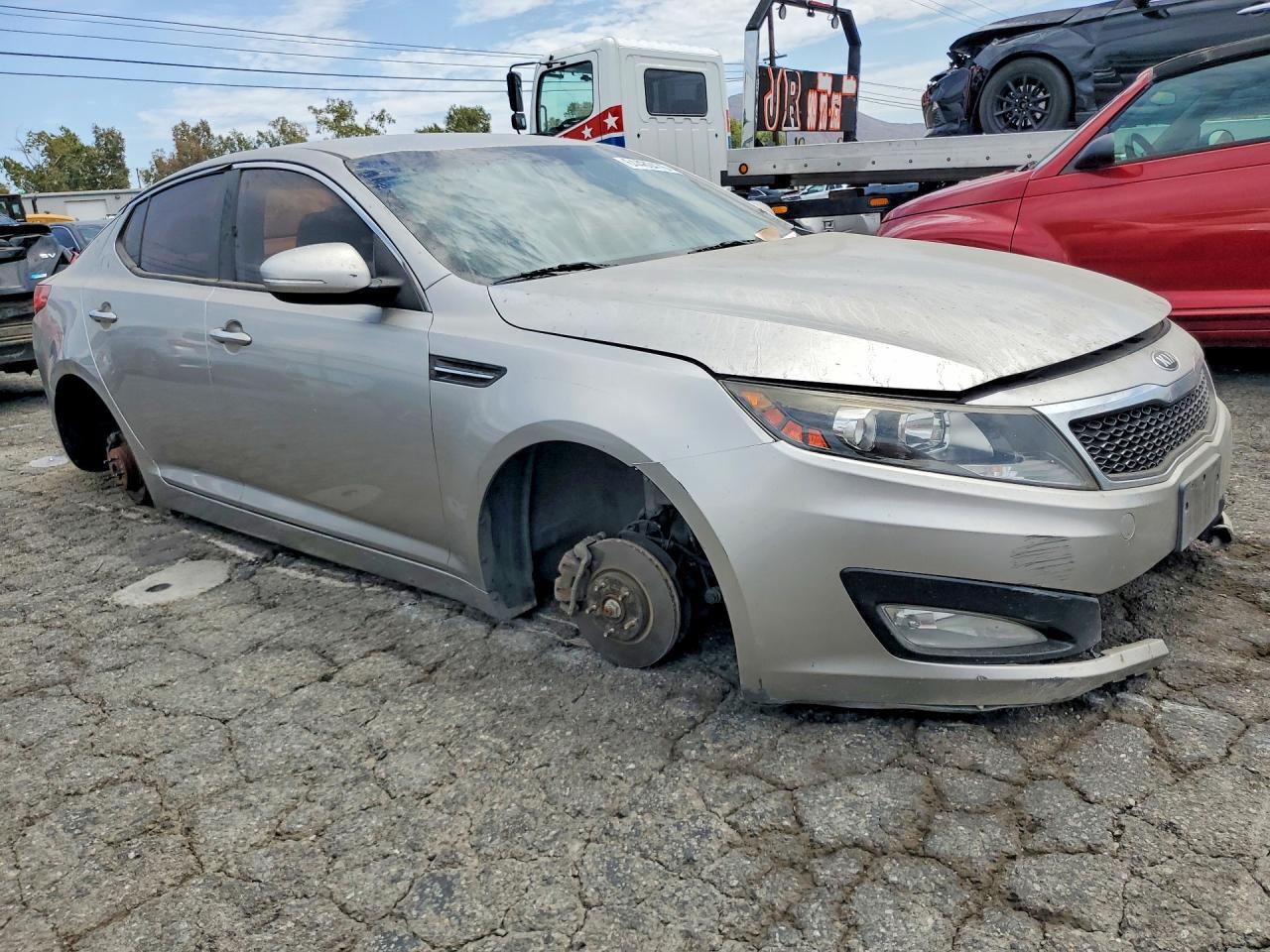 2013 KIA OPTIMA LX — Фото 4 из 12
