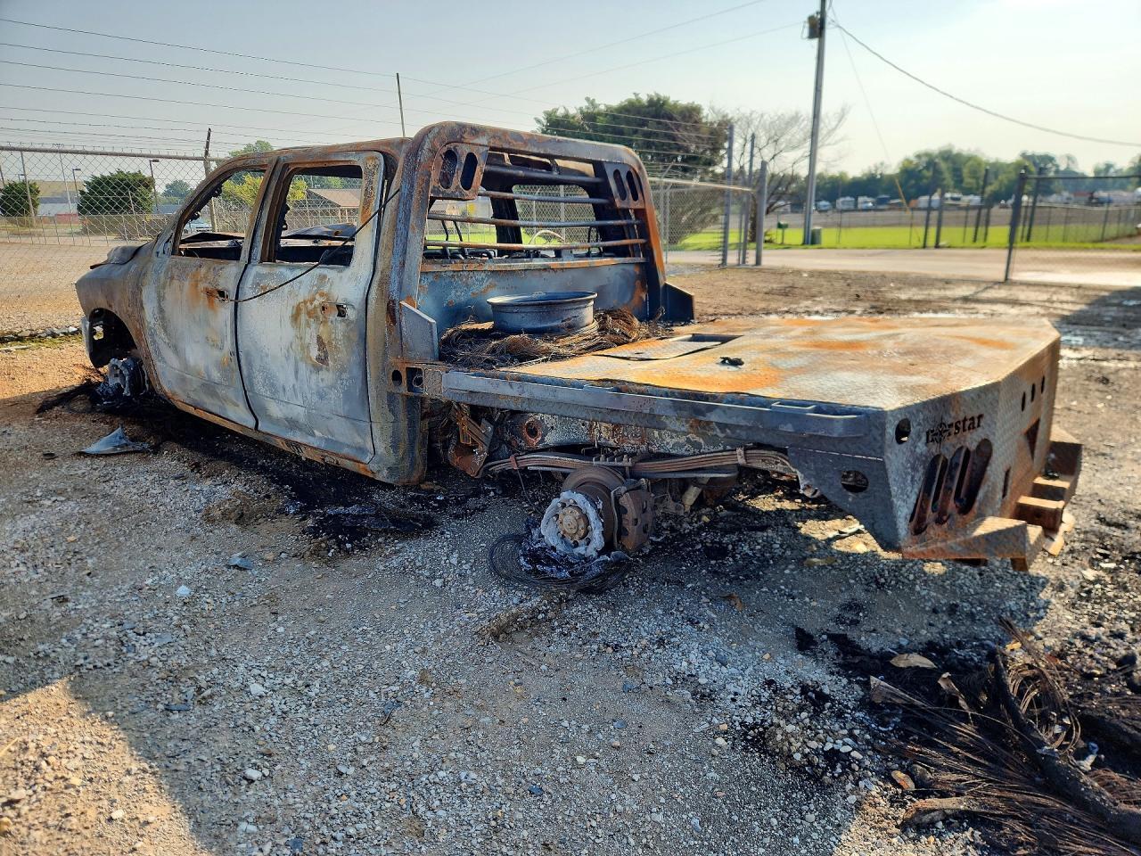 3C6UD5DL9CG324871 2012 DODGE RAM 2500 photo no. 2