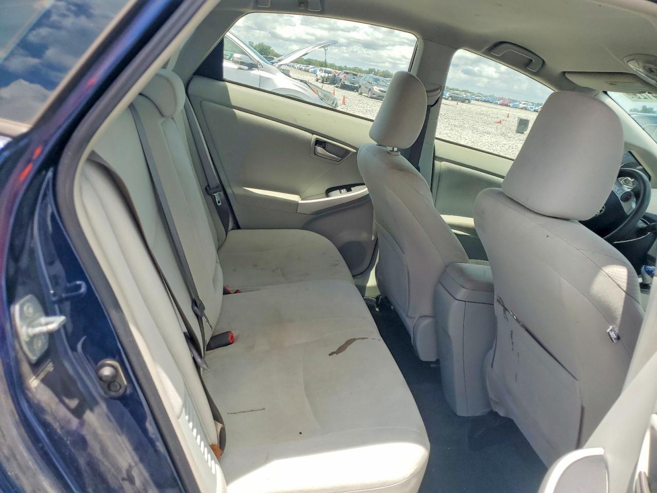 2012 TOYOTA PRIUS TWO — Фото 10 из 12