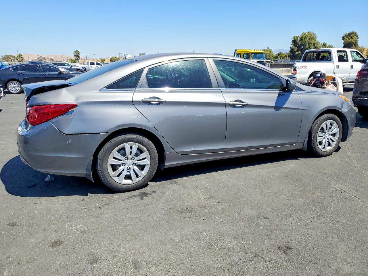 2012 HYUNDAI SONATA GLS — Фото 3 из 12