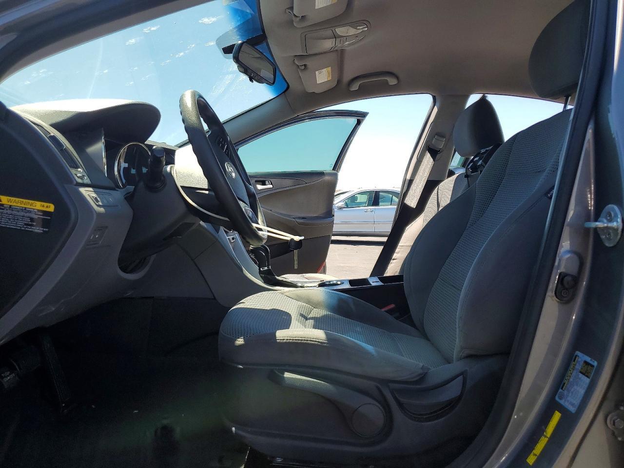 2012 HYUNDAI SONATA GLS — Фото 7 из 12