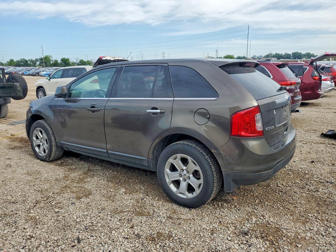 2FMDK4KC1BBA05442 2011 FORD EDGE photo no. 2