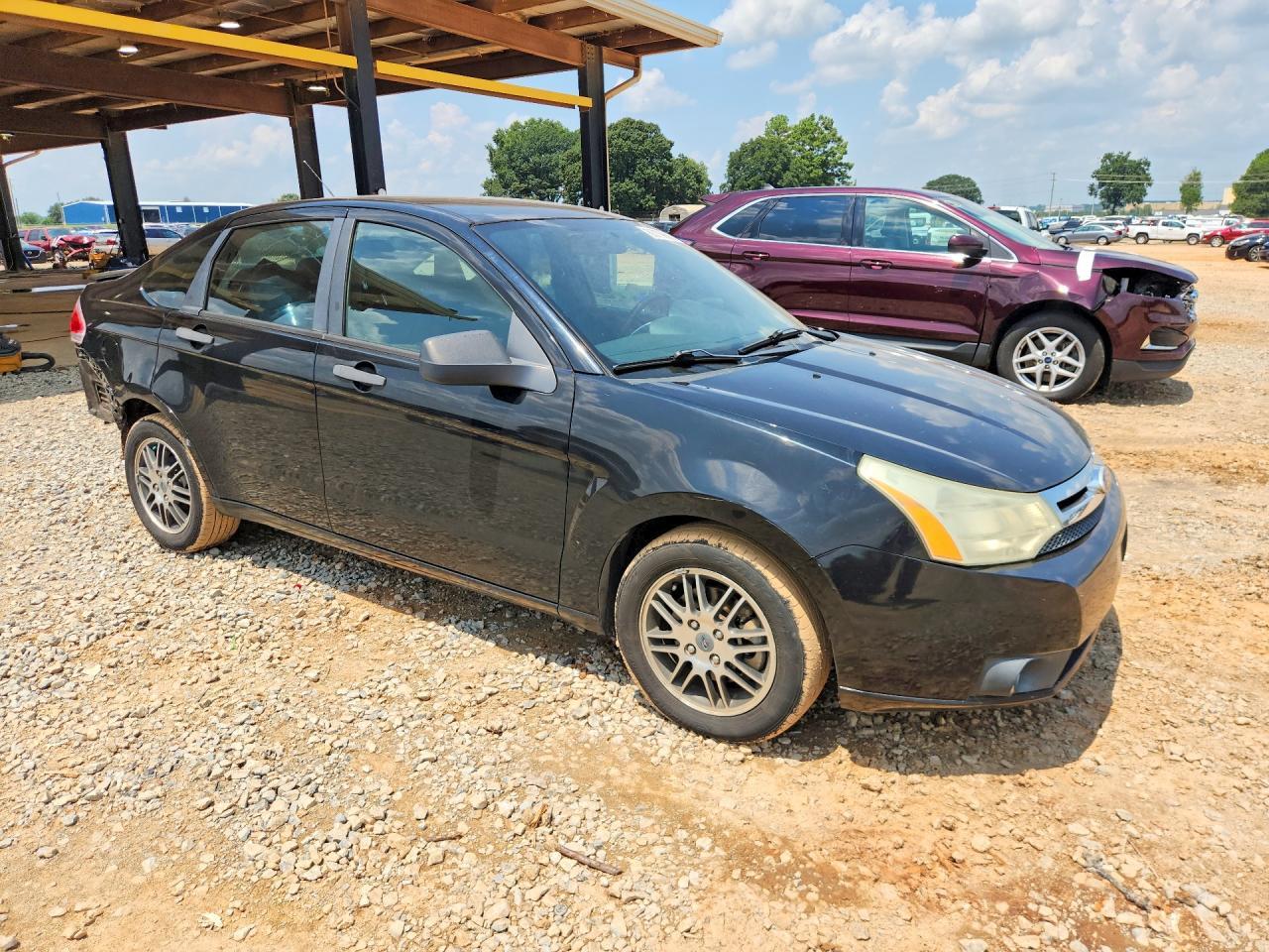 1FAHP3FN9BW105189 2011 FORD FOCUS photo no. 4