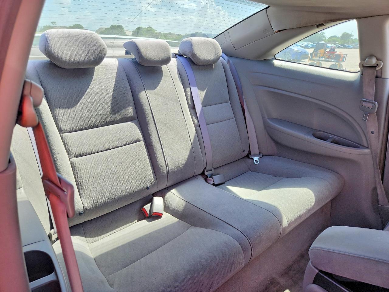 2011 HONDA CIVIC LX — Фото 10 из 12