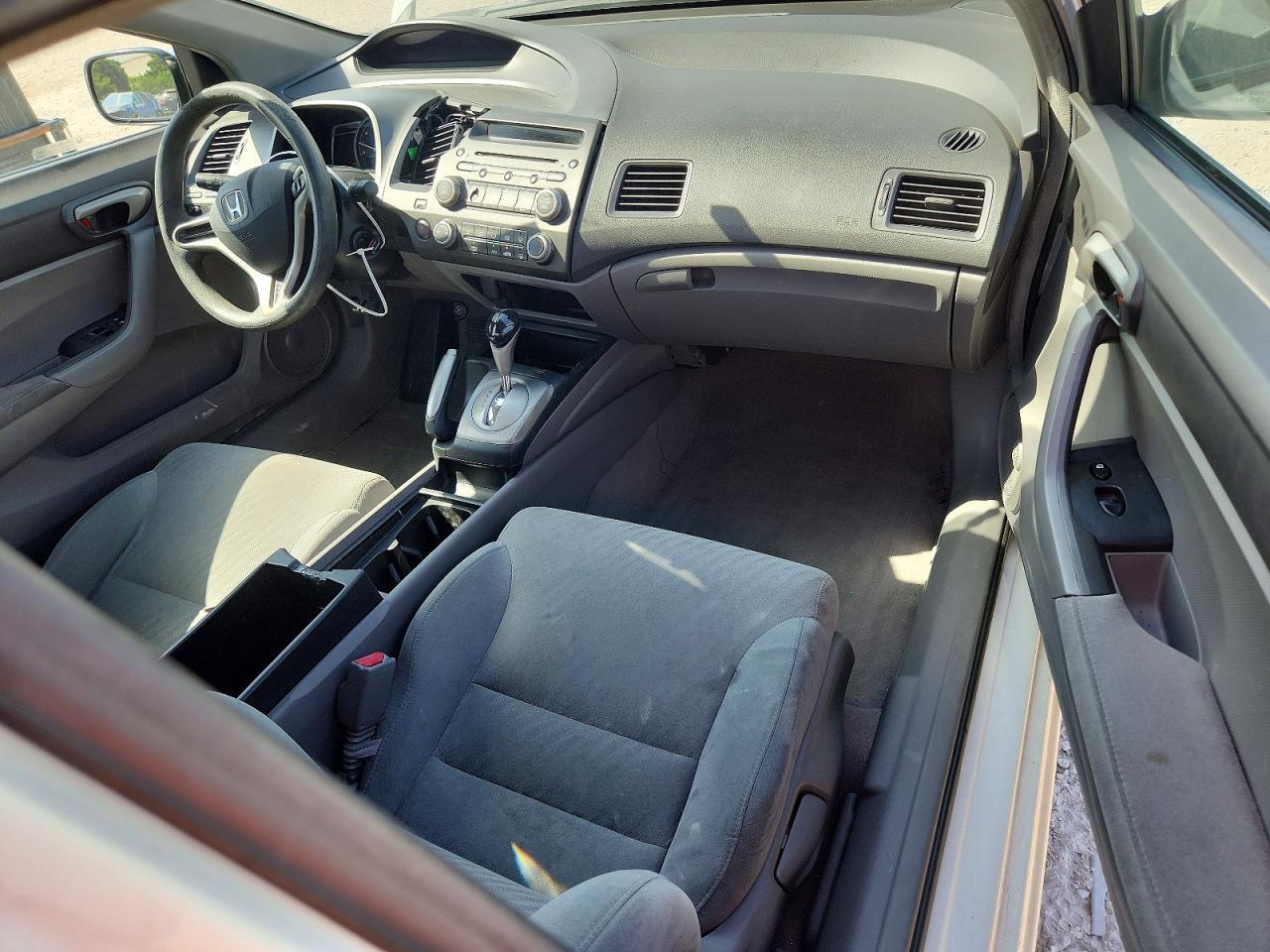 2011 HONDA CIVIC LX — Фото 8 из 12