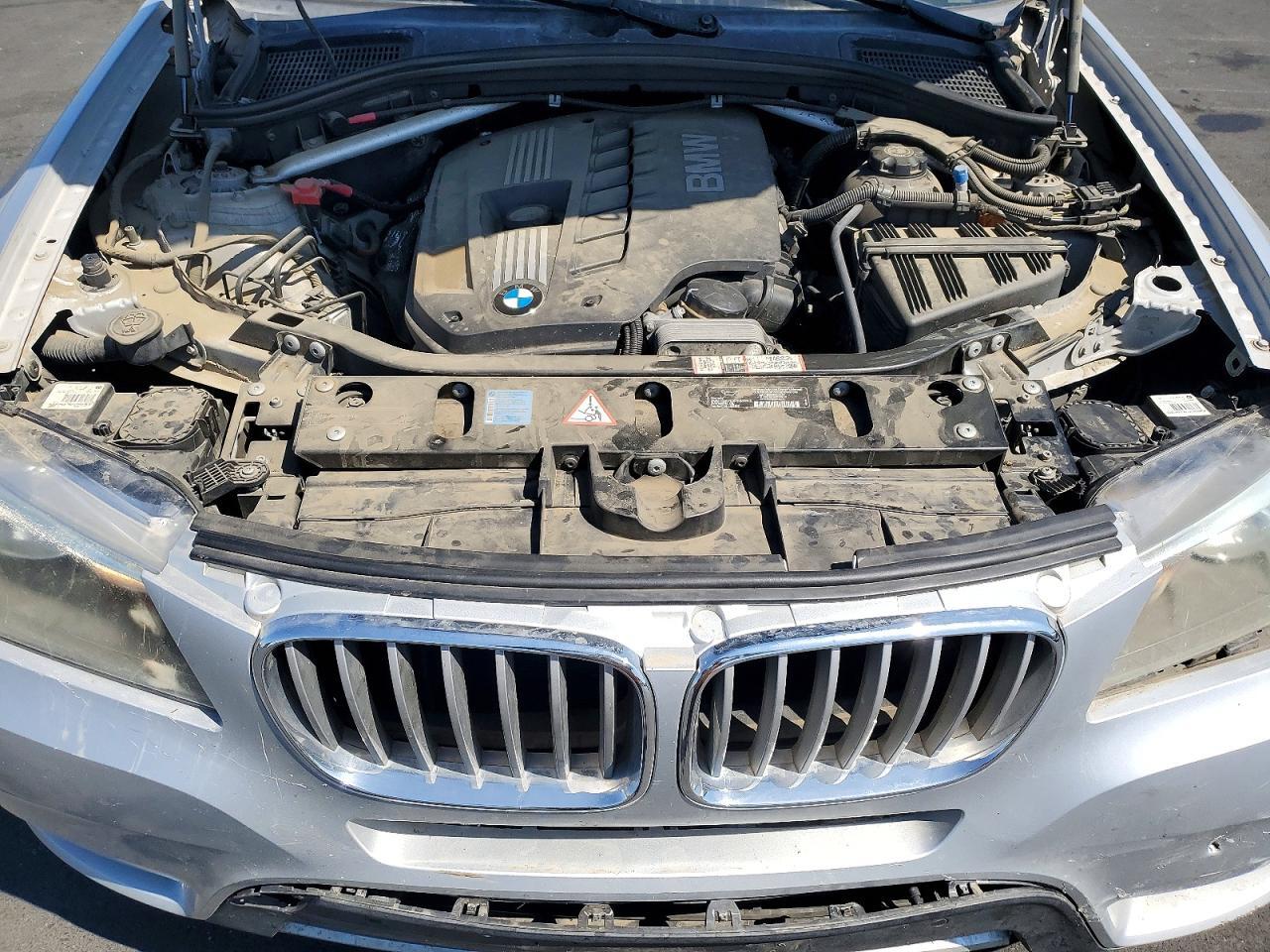 2011 BMW X3 XDRIVE28I — Фото 11 из 12