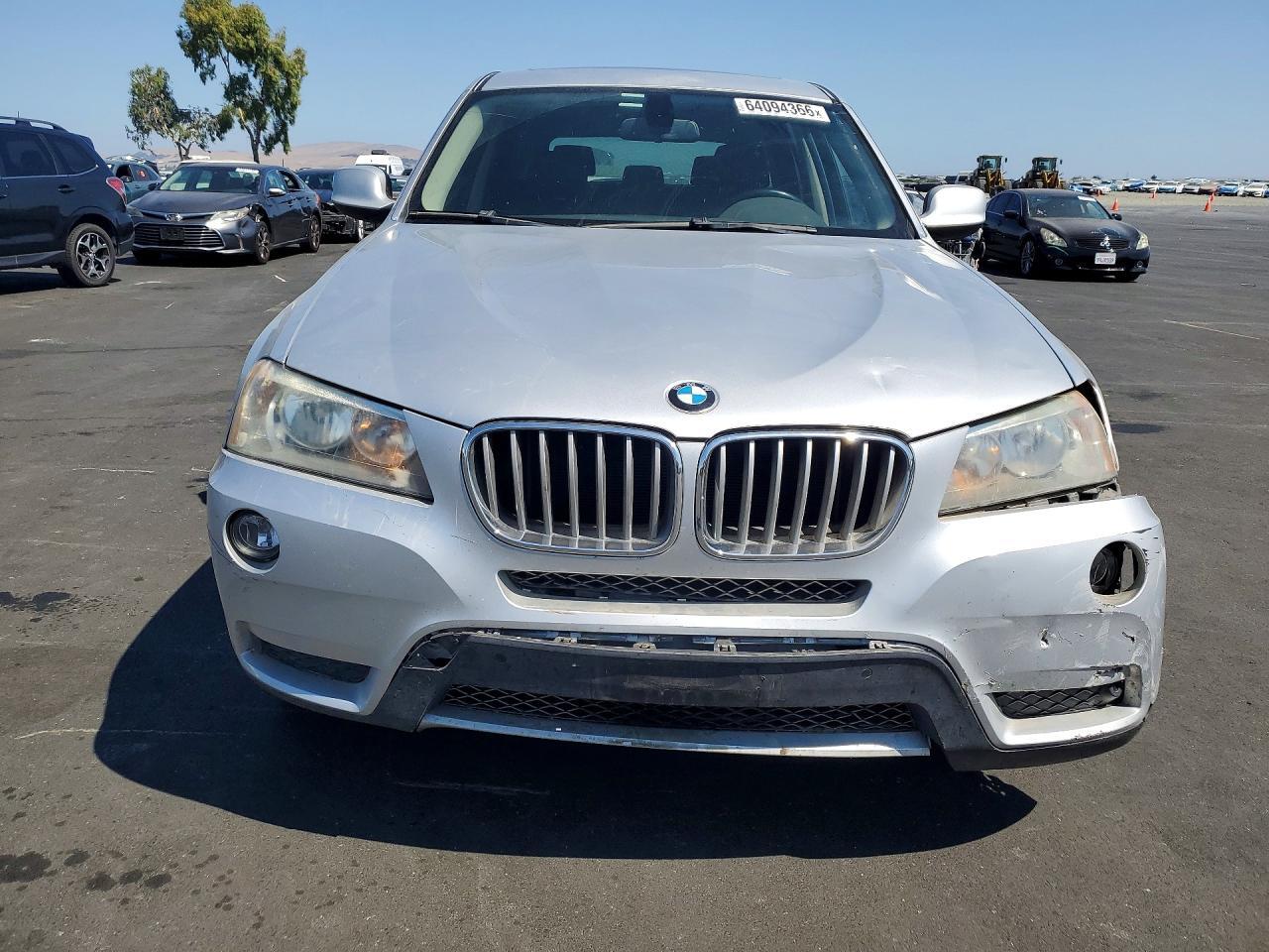 2011 BMW X3 XDRIVE28I — Фото 5 из 12