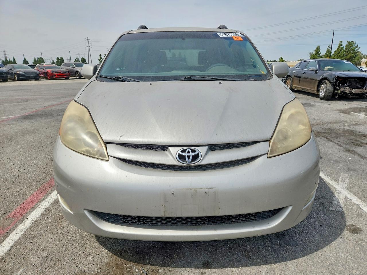 2010 TOYOTA SIENNA XLE — Фото 5 из 12
