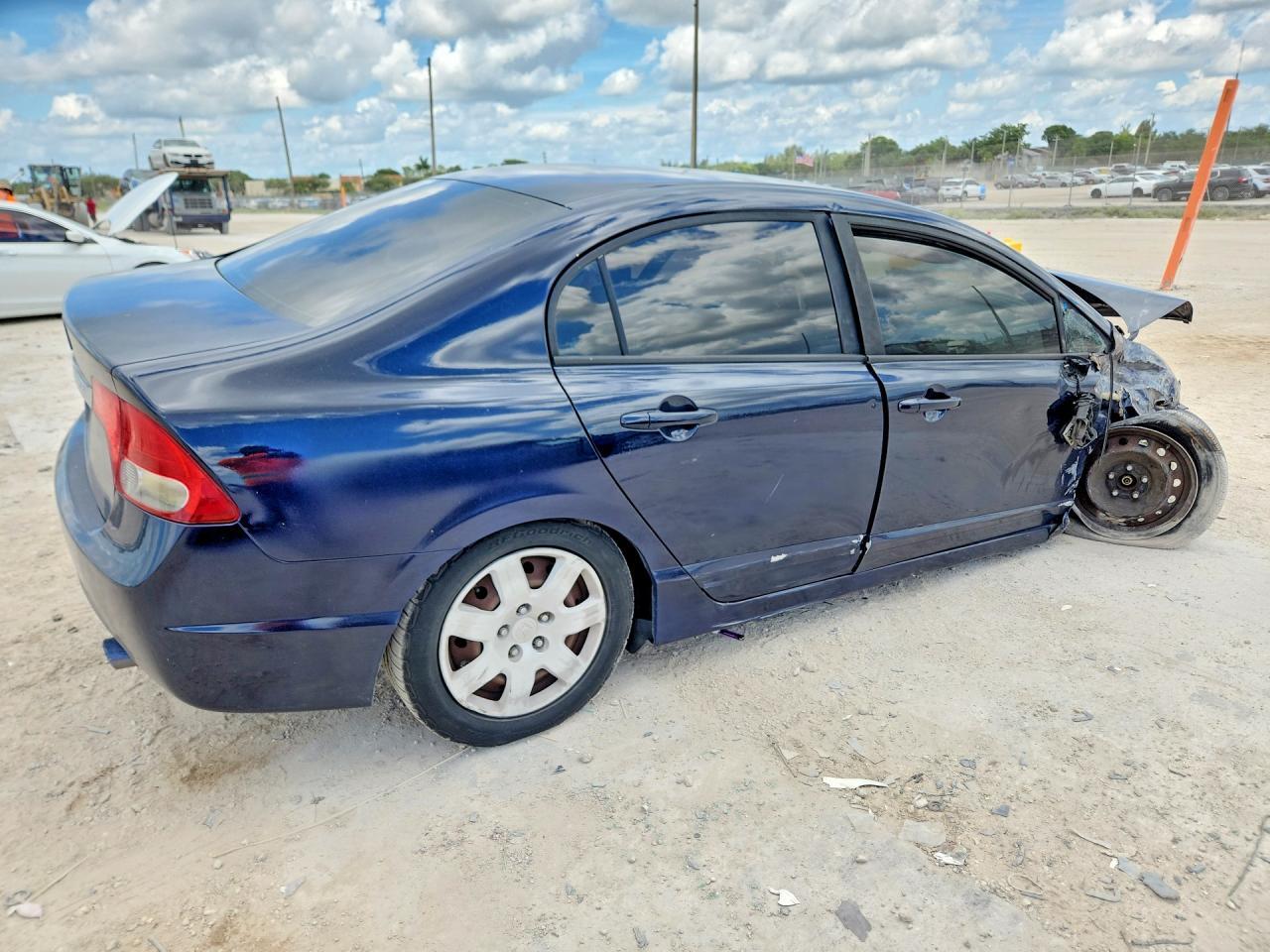 2009 HONDA CIVIC LX — Фото 3 из 13