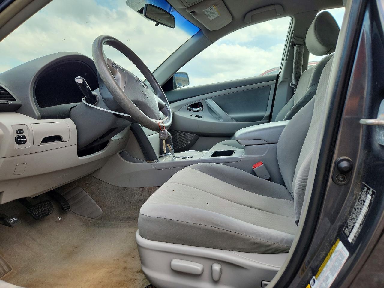 2007 TOYOTA CAMRY LE — Фото 7 из 13