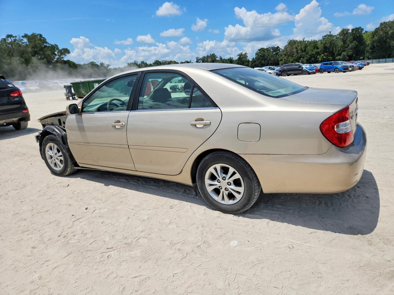 2004 TOYOTA CAMRY LE V6 — Фото 2 из 13