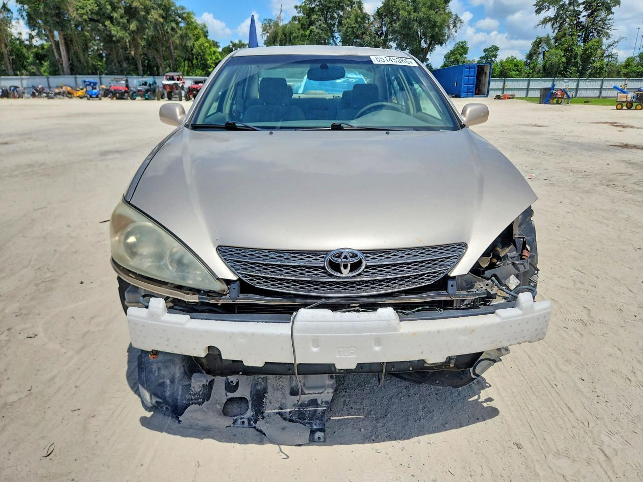 2004 TOYOTA CAMRY LE V6 — Фото 5 из 13