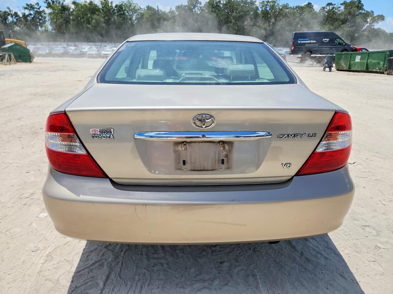 2004 TOYOTA CAMRY LE V6 — Фото 6 из 13
