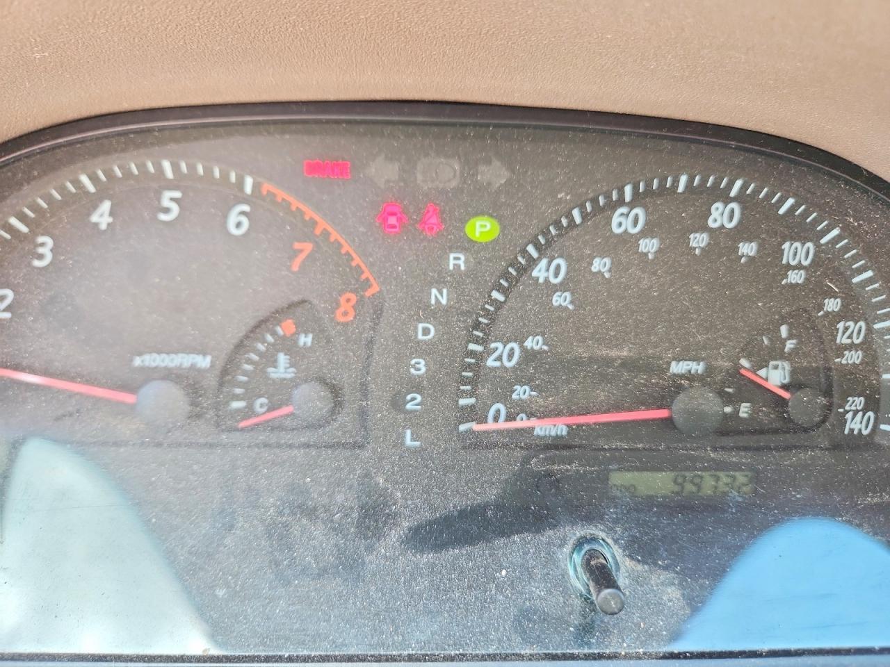 2004 TOYOTA CAMRY LE V6 — Фото 9 из 13