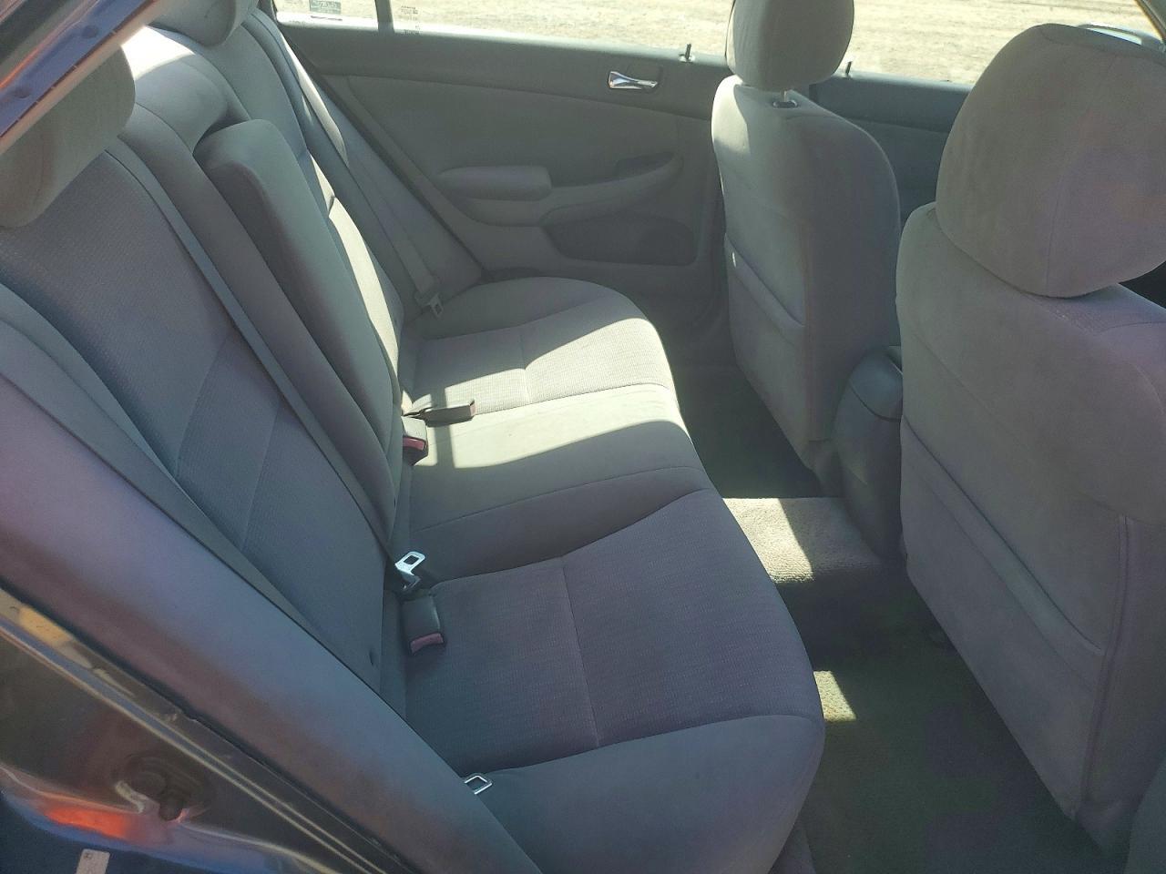 2004 HONDA ACCORD LX — Фото 10 из 12