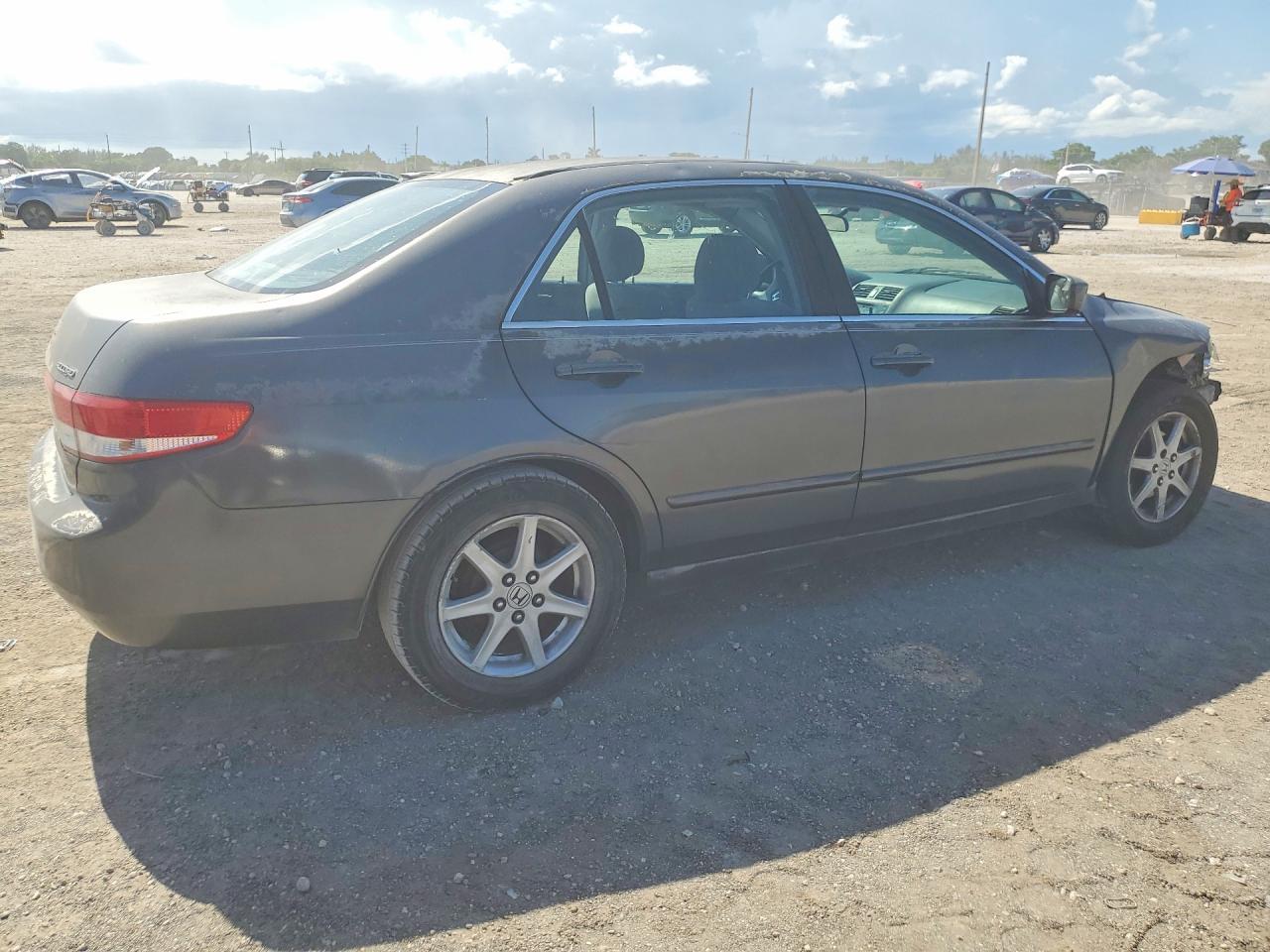 2004 HONDA ACCORD LX — Фото 3 из 12