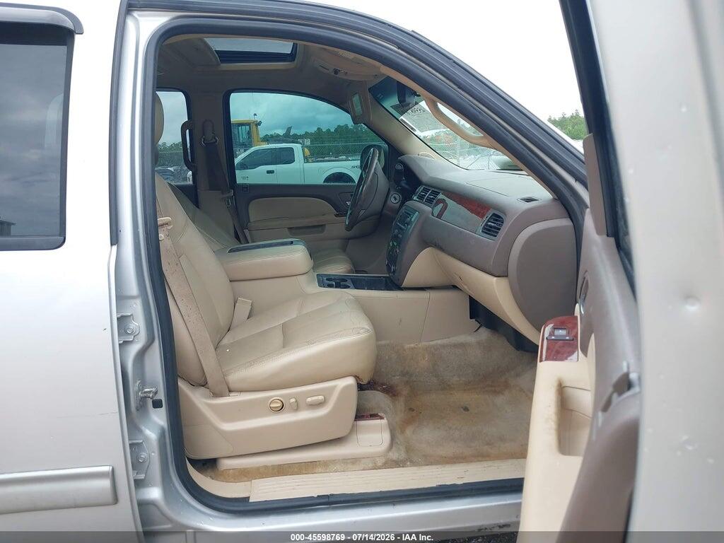 1GKS2CE06BR370580 2011 GMC YUKON photo no. 5