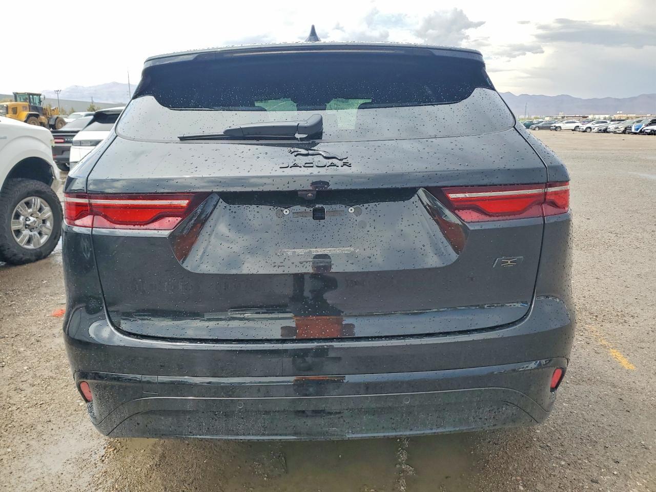2026 JAGUAR F-PACE R-DYNAMIC S — Фото 6 из 13