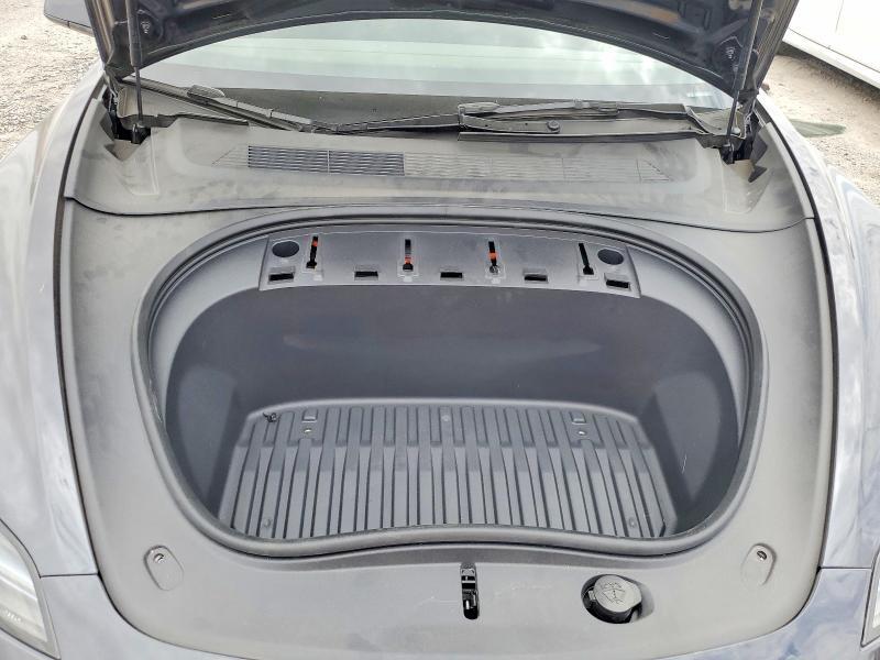 2024 TESLA MODEL 3 — Фото 11 из 13