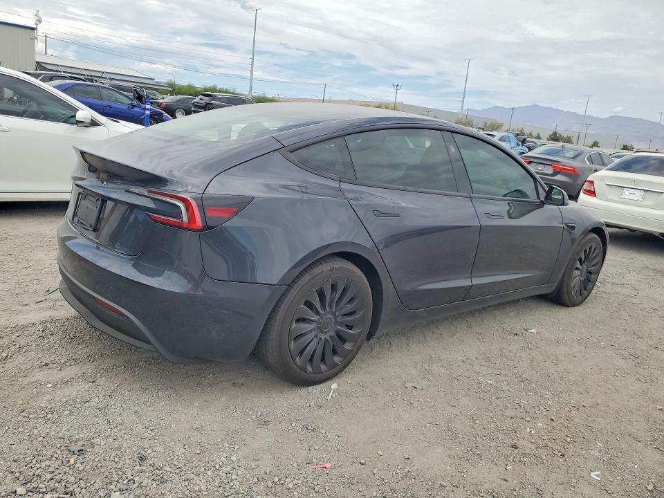 2024 TESLA MODEL 3 — Фото 3 из 13