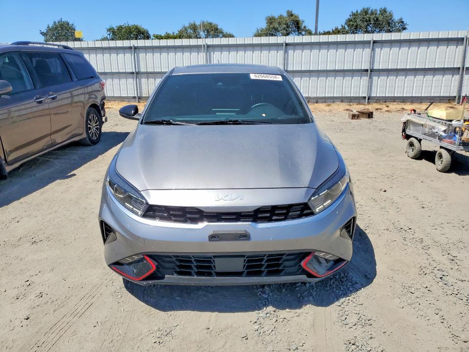 2024 KIA FORTE GT LINE — Фото 5 из 13