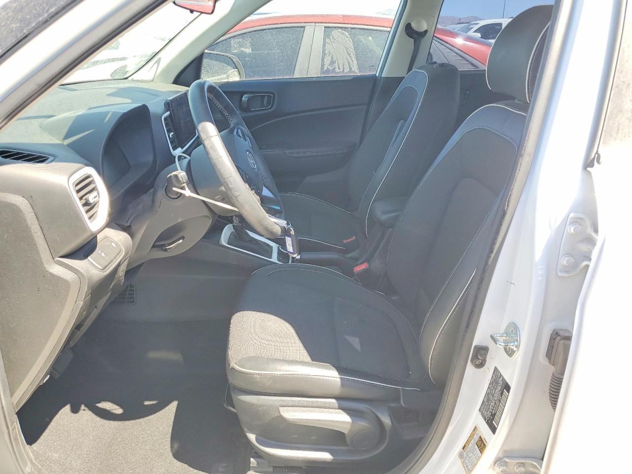 2024 HYUNDAI VENUE LIMITED — Фото 7 из 13