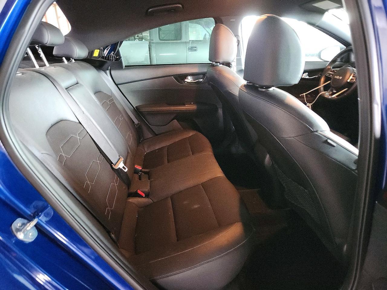 2024 KIA FORTE GT LINE — Фото 10 из 12