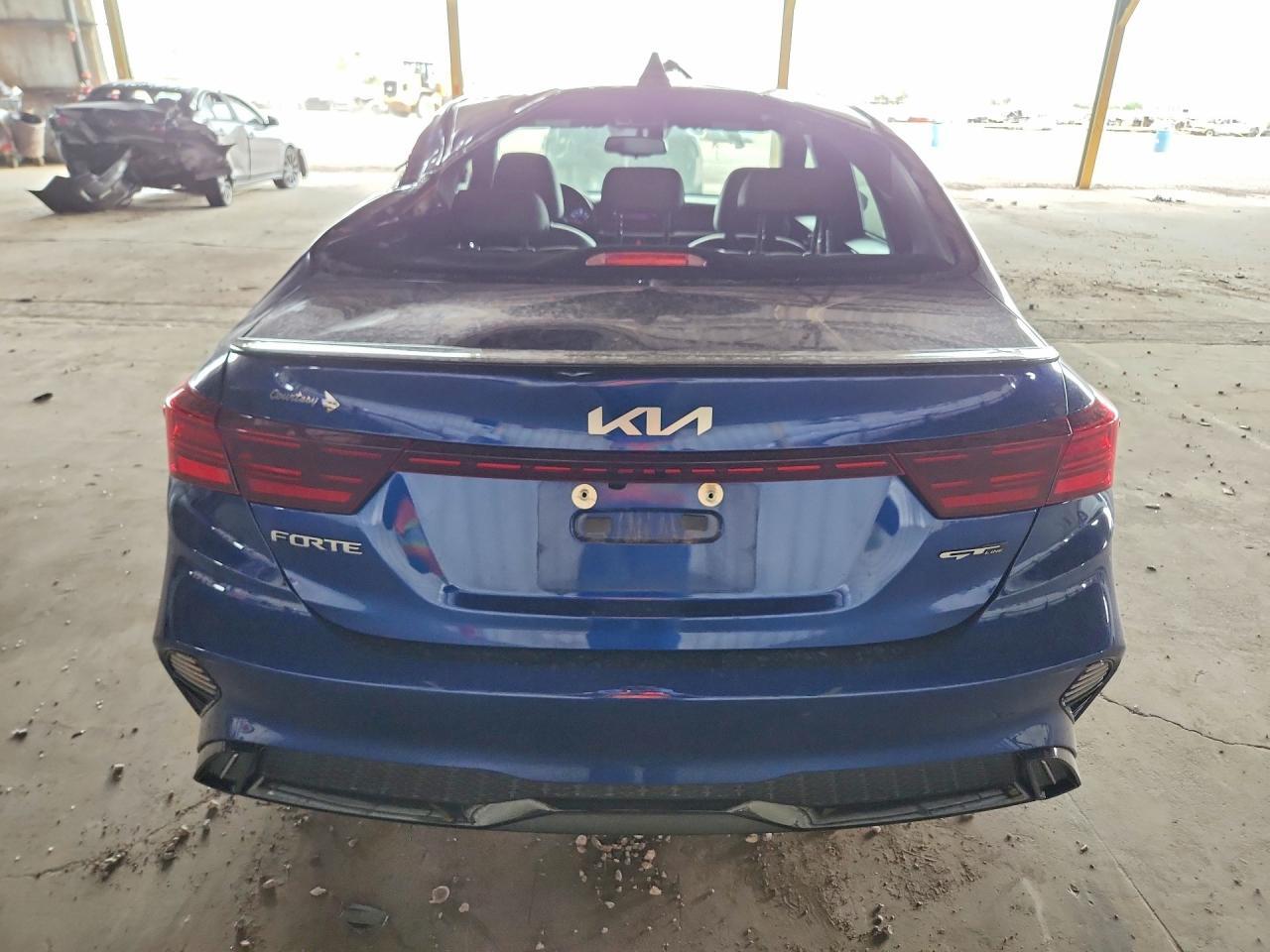 2024 KIA FORTE GT LINE — Фото 6 из 12