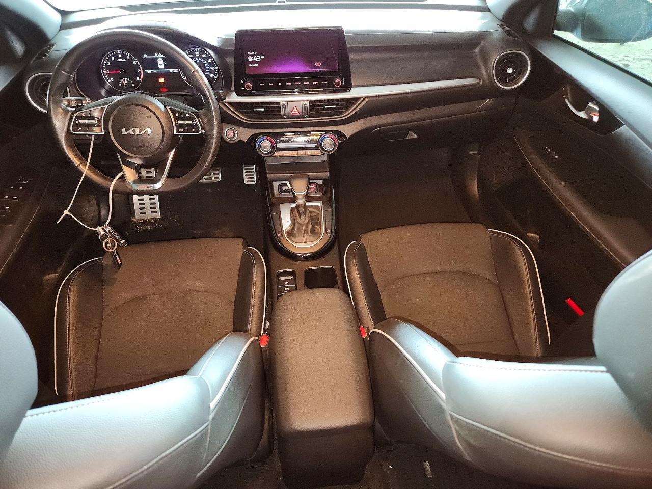 2024 KIA FORTE GT LINE — Фото 8 из 12