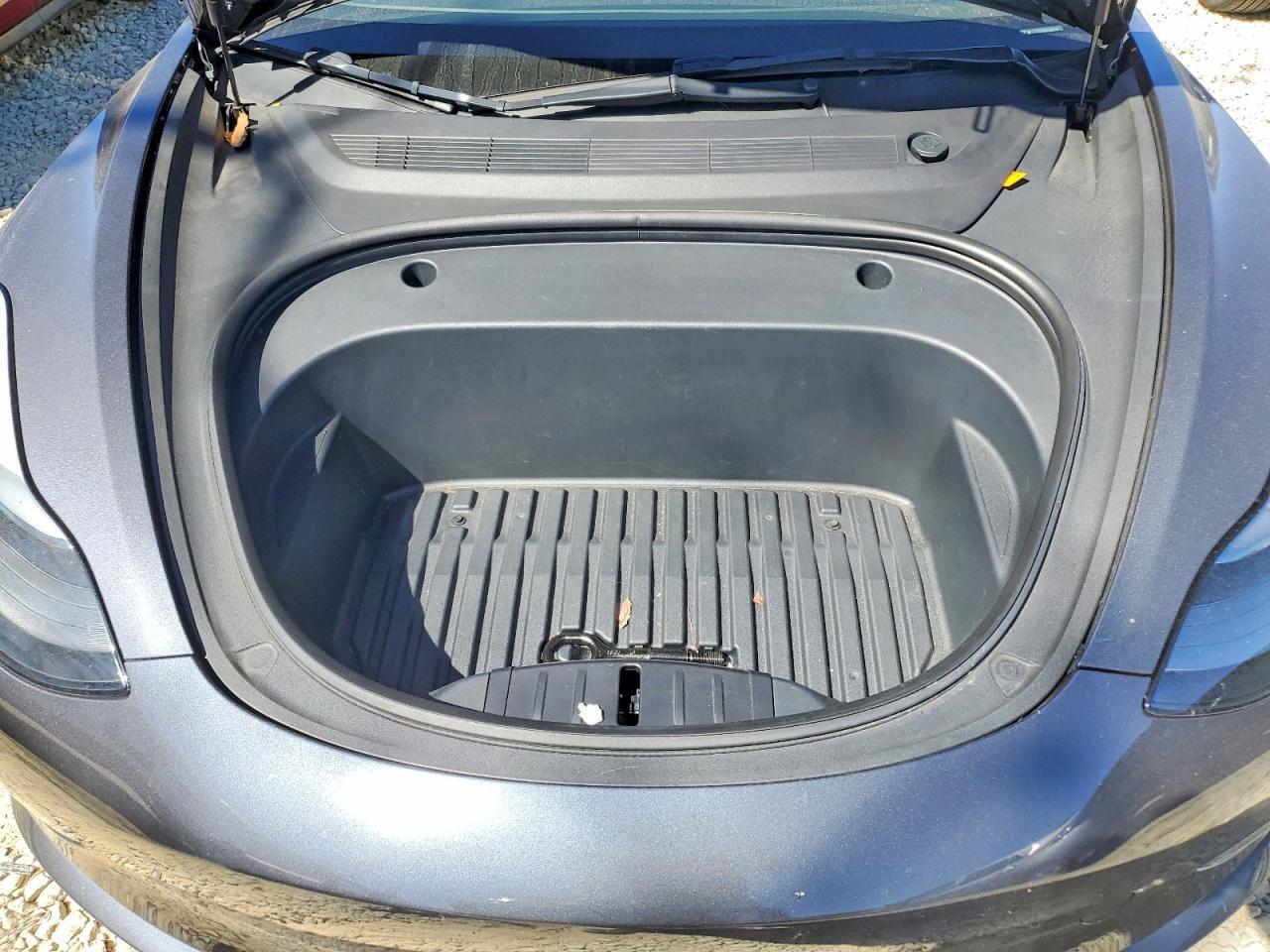 2023 TESLA MODEL 3 — Фото 11 из 12