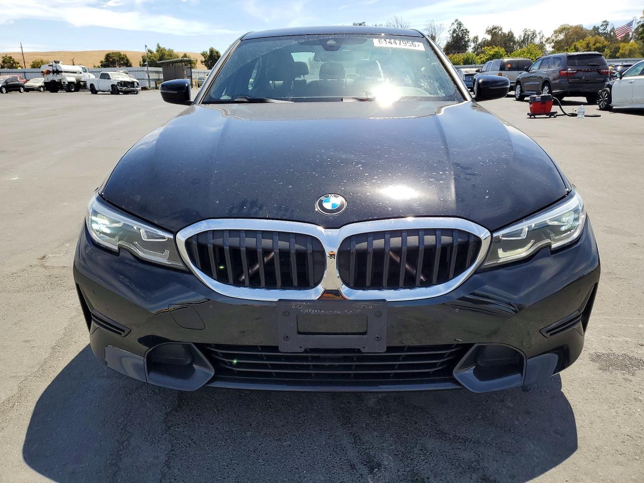 2022 BMW 330I — Фото 5 из 13