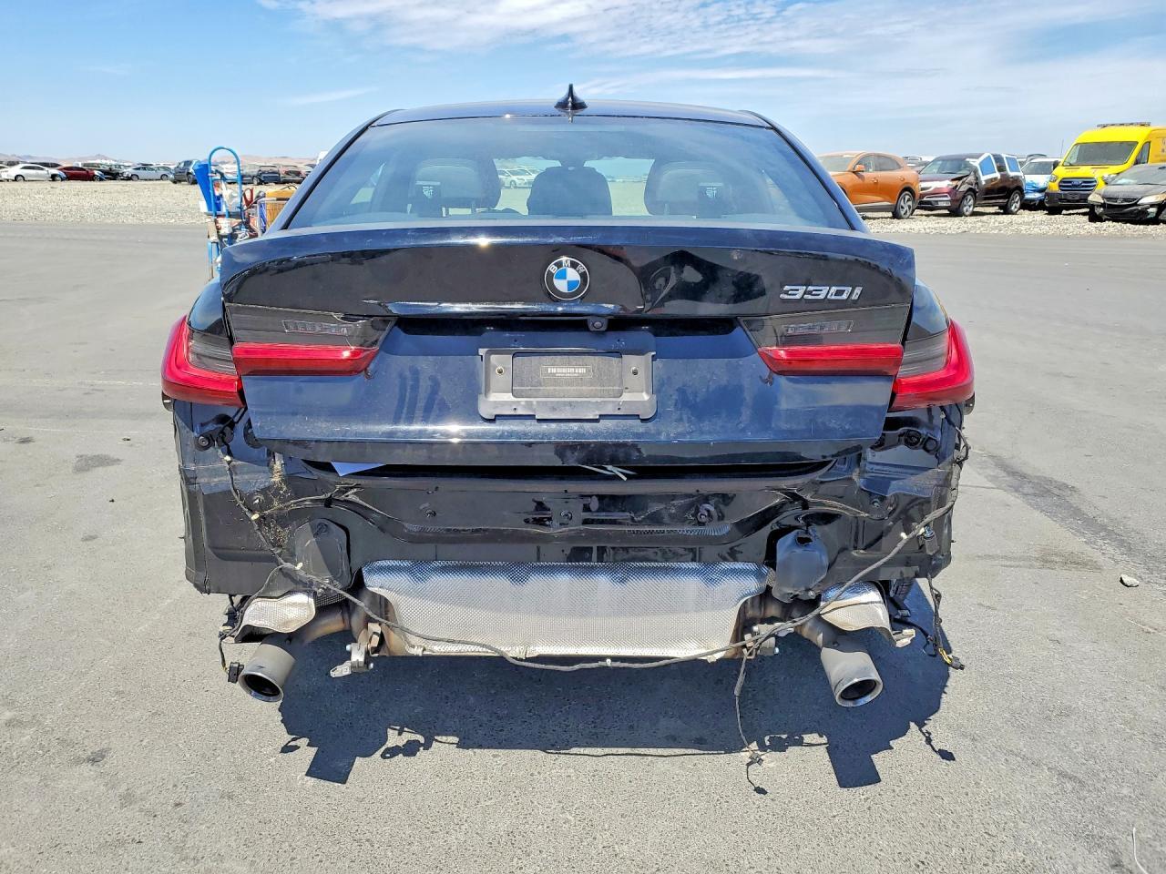 2022 BMW 330I — Фото 6 из 13