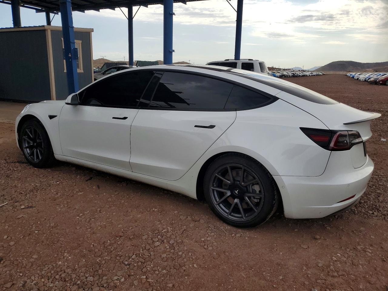 2021 TESLA MODEL 3 — Фото 2 из 12