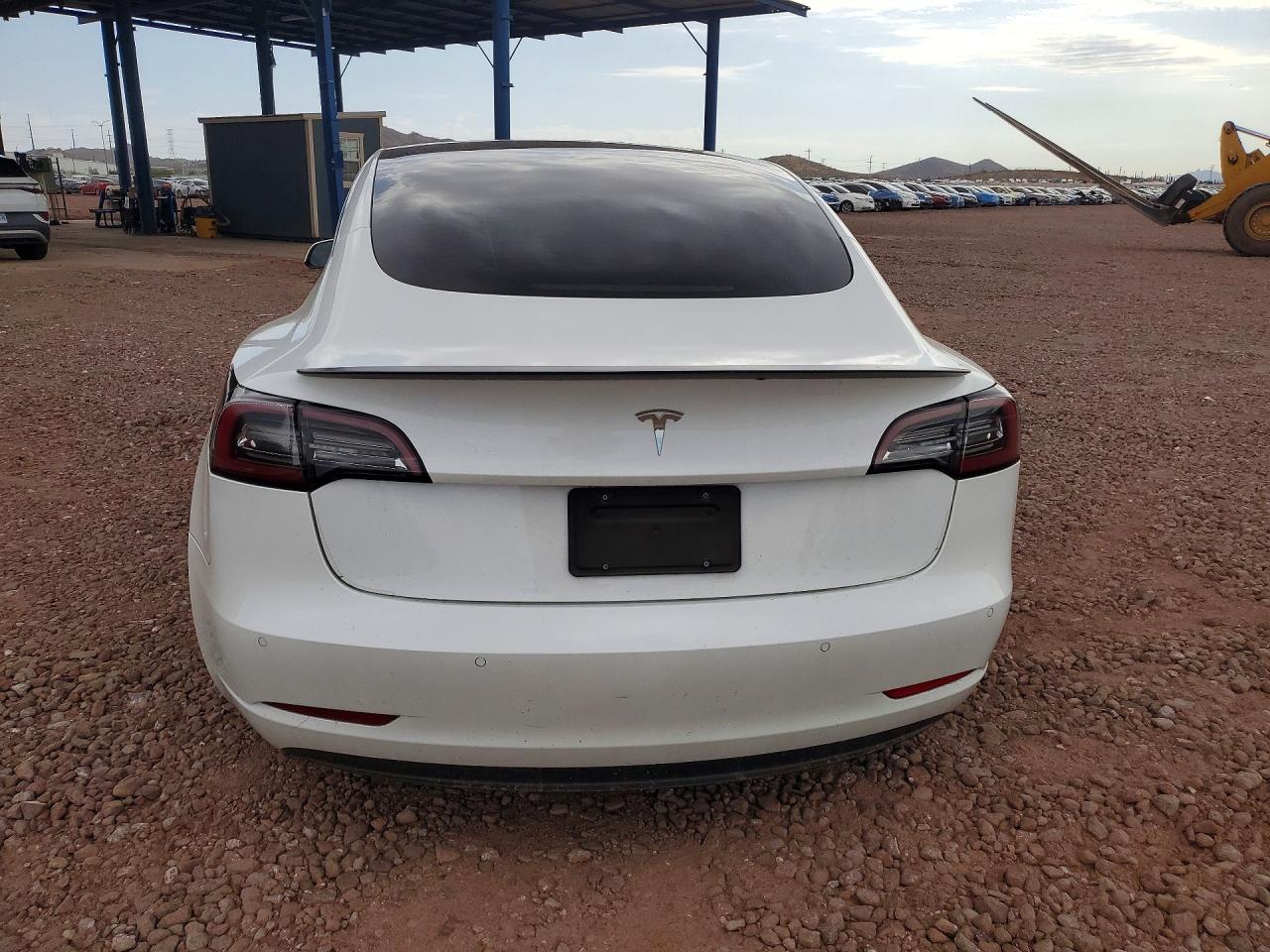 2021 TESLA MODEL 3 — Фото 6 из 12