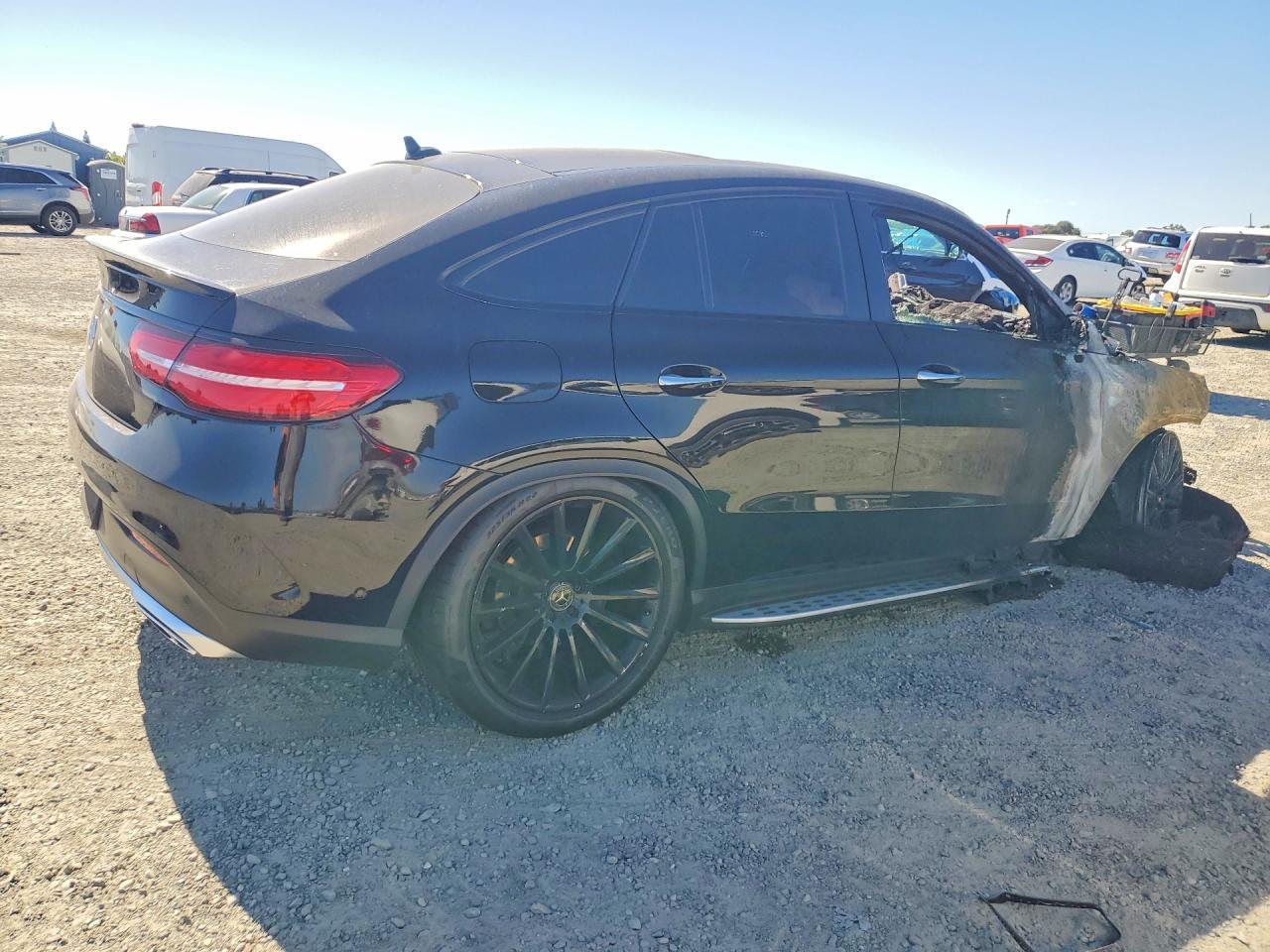 4JGED6EB8JA099987 2018 MERCEDES-BENZ GLE COUPE photo no. 3