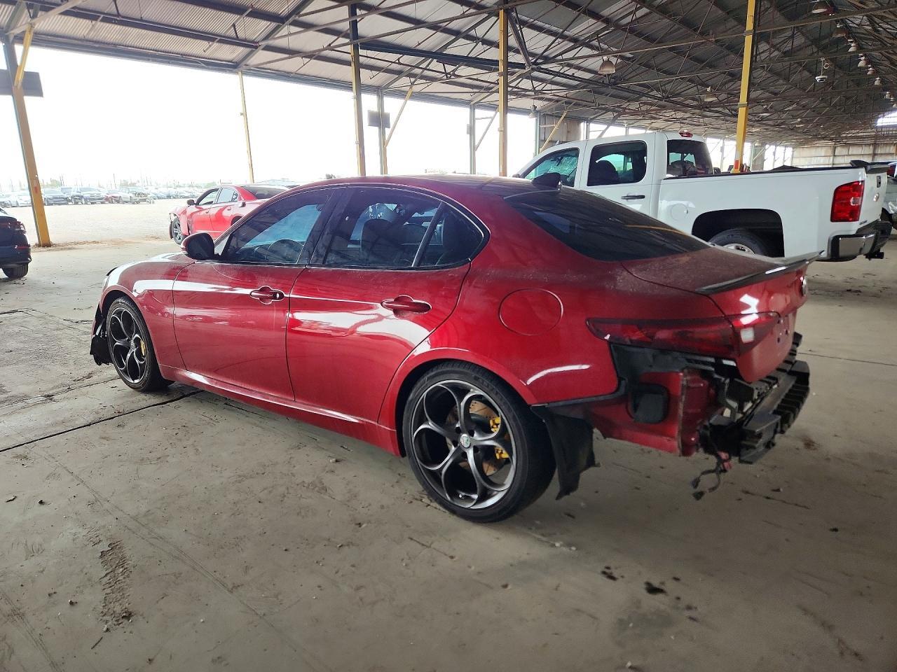 2018 ALFA ROMEO GIULIA TI — Фото 2 из 13